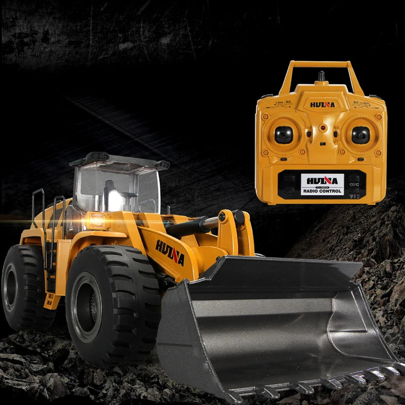 HUINA 22CH 1583 RC Bulldozer 1/14 Semi-Alloy Remote Control Loader Car Engineering Forklift Vehicle Toys for Children